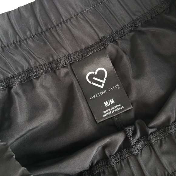 Sport Shorts - Picture 3 of 4